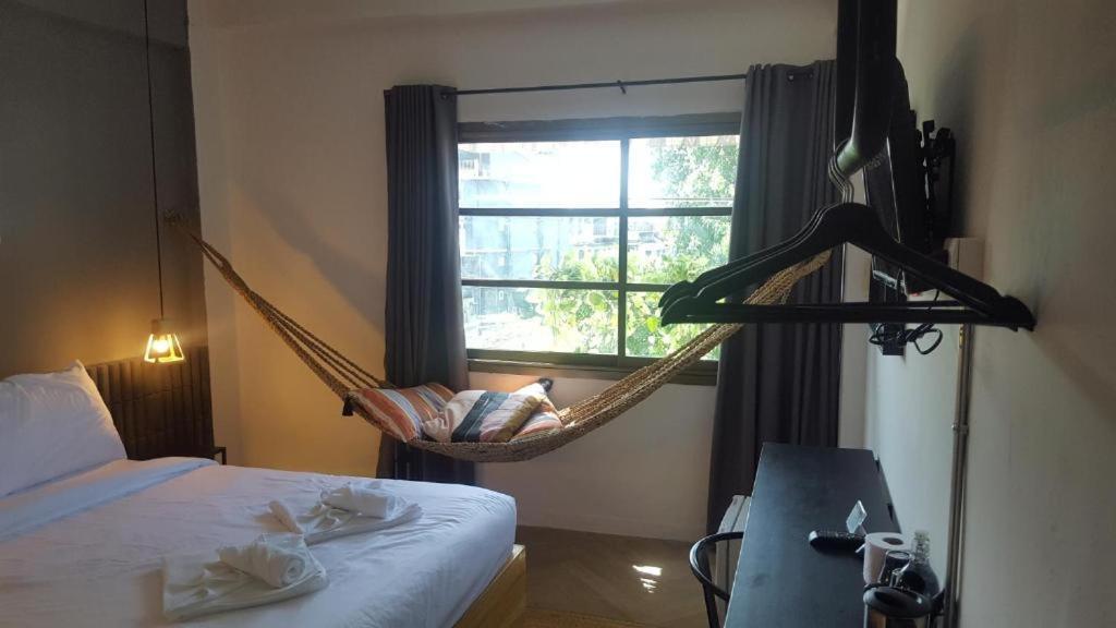 Haus Sathorn 11 Residence Bangkok Extérieur photo
