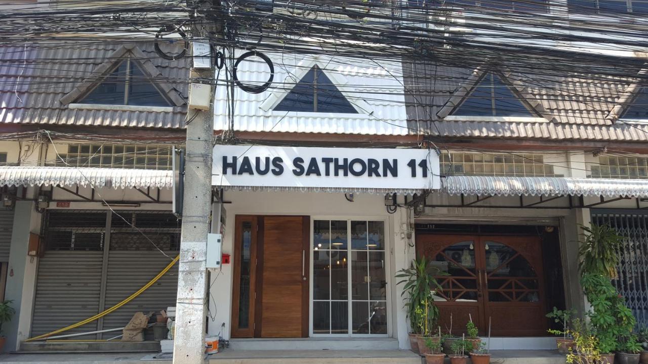 Haus Sathorn 11 Residence Bangkok Extérieur photo