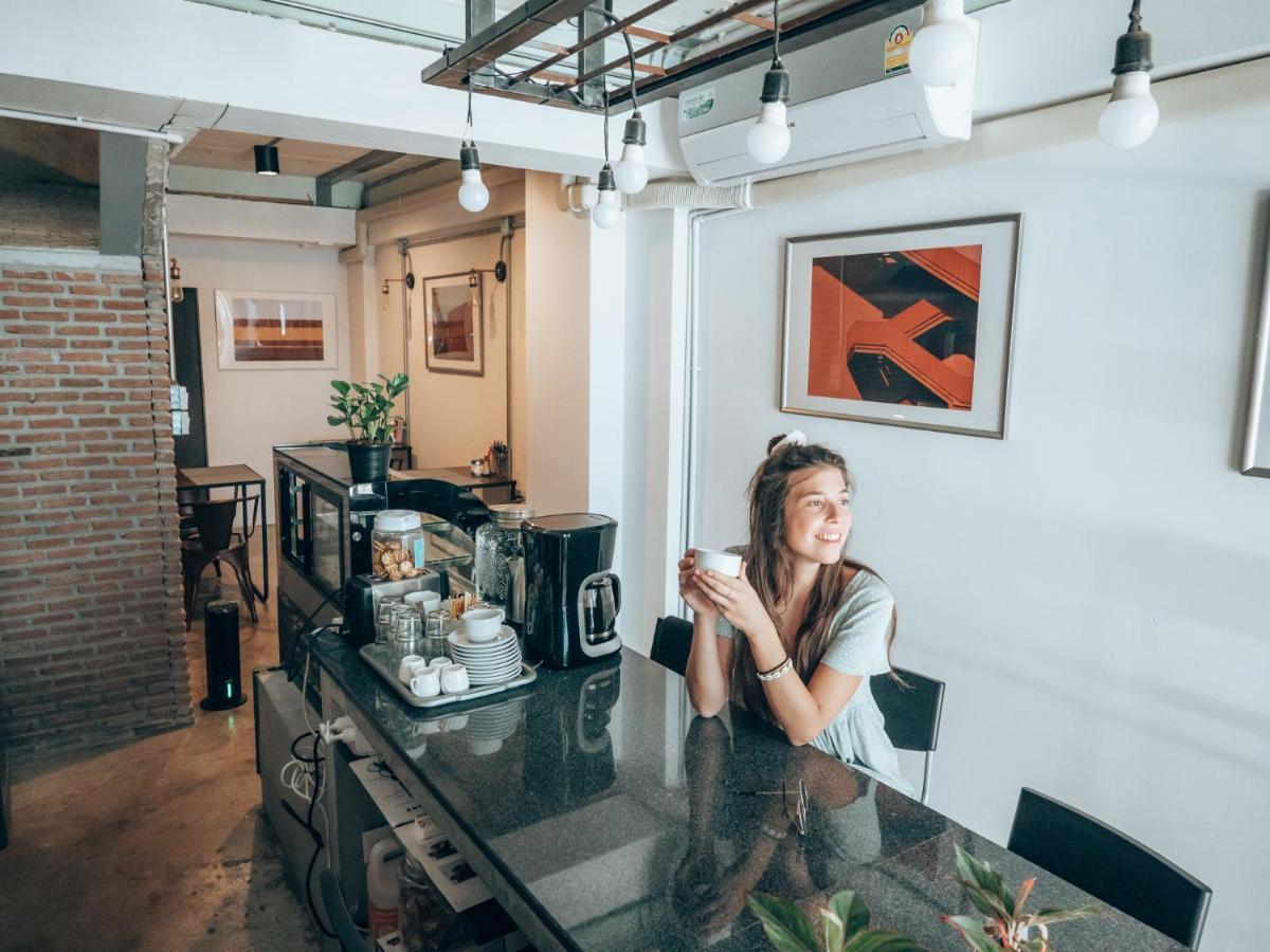Haus Sathorn 11 Residence Bangkok Extérieur photo