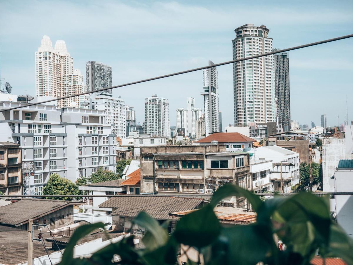 Haus Sathorn 11 Residence Bangkok Extérieur photo